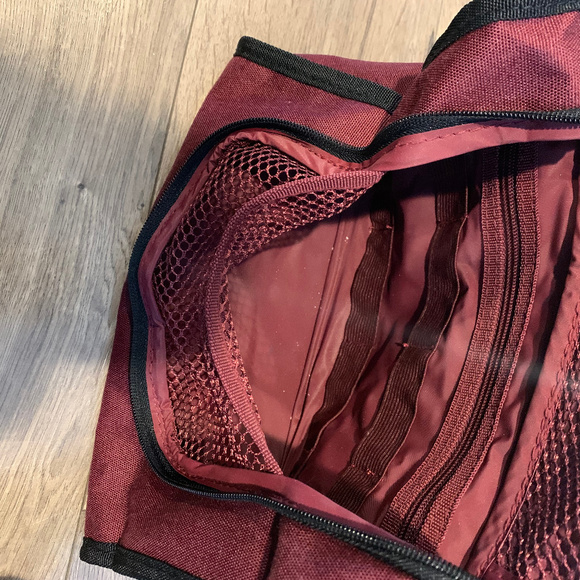 American Tourister Hanging Cosmetic / Toiletry Organizer - Picture 5 of 5